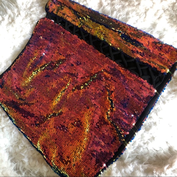 Forever 21 Criss Cross Panel Sequin Mini Skirt - Picture 4 of 8